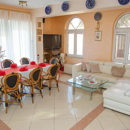 Pool Mansion Magnolia - Comfort Rooms Novalja Exterior foto