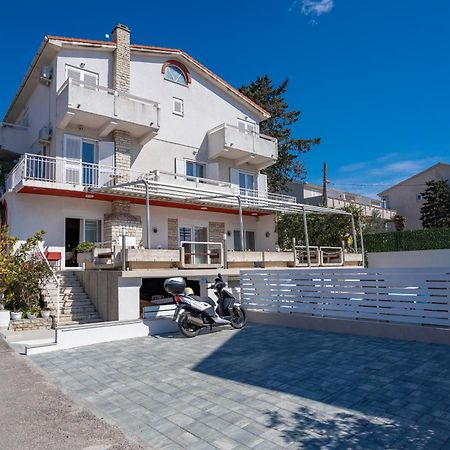 Pool Mansion Magnolia - Comfort Rooms Novalja Exterior foto
