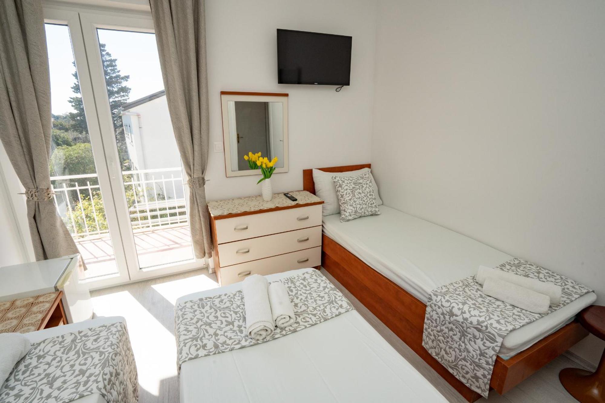 Pool Mansion Magnolia - Comfort Rooms Novalja Exterior foto